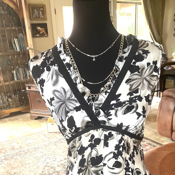 Triple Strand Large Curb Chain and Twisted Silver/Bead Strands Necklace - Picture 3 of 5